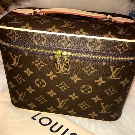 louis vuitton bag makeup|louis vuitton makeup bag selfridges.